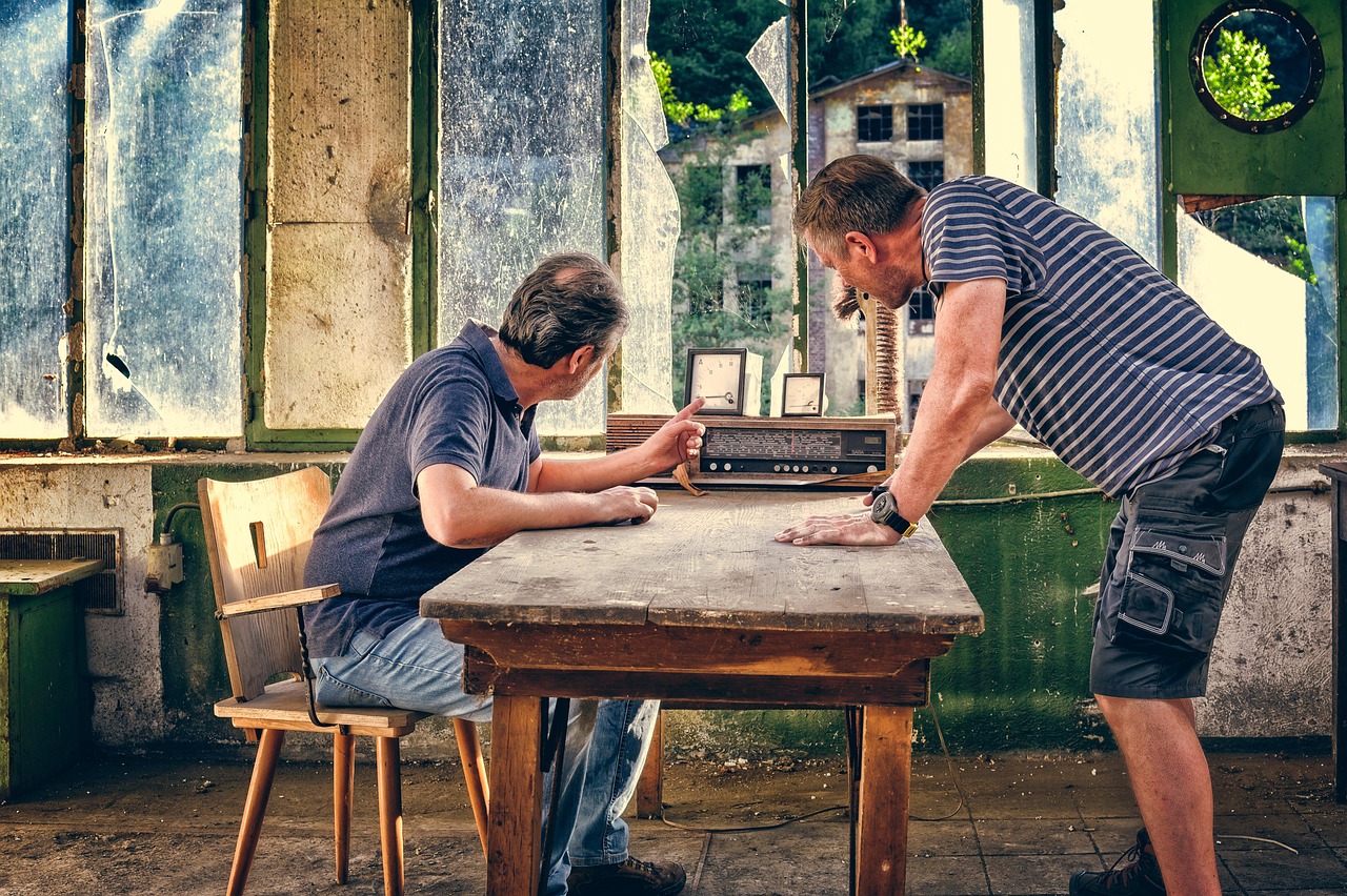 女神联盟2辅助- 魔白app详情下载教程 迅雷详情下载教程